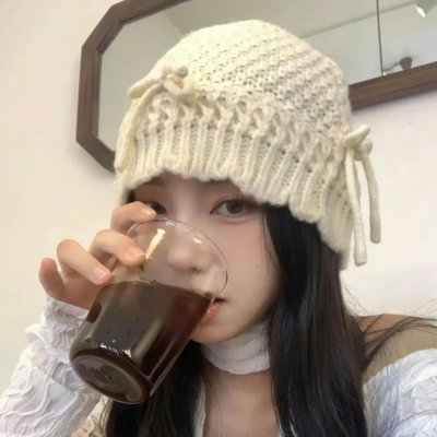闭上眼睛活着很容易